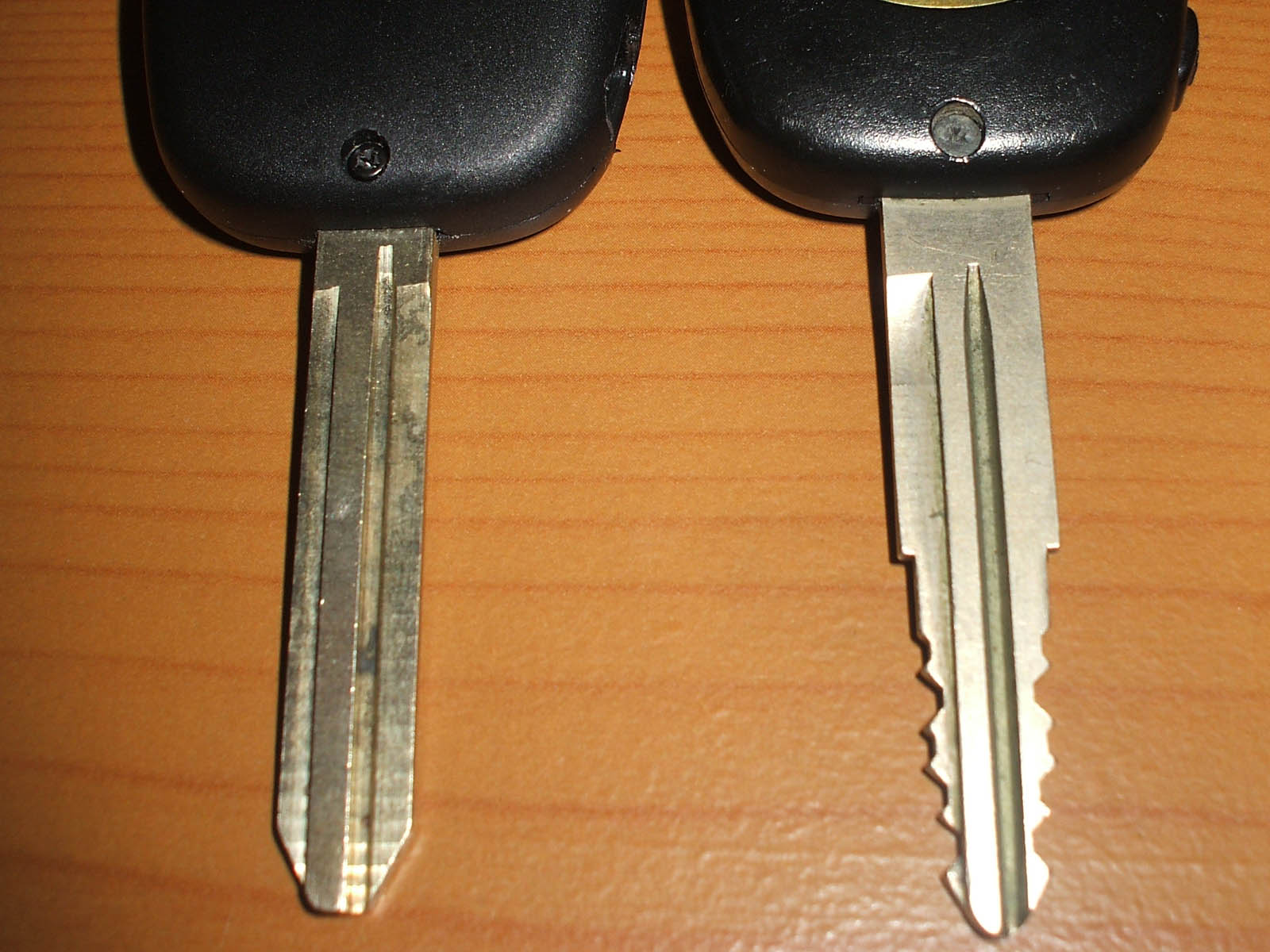 toyota mr2 blank key #5 toyota mr2 blank key #5